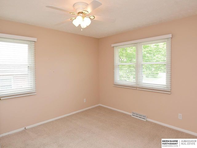 8401 S 26th Street, Bellevue, NE 68147