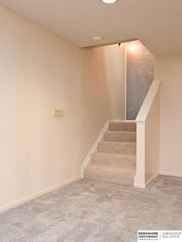 8401 S 26th Street, Bellevue, NE 68147