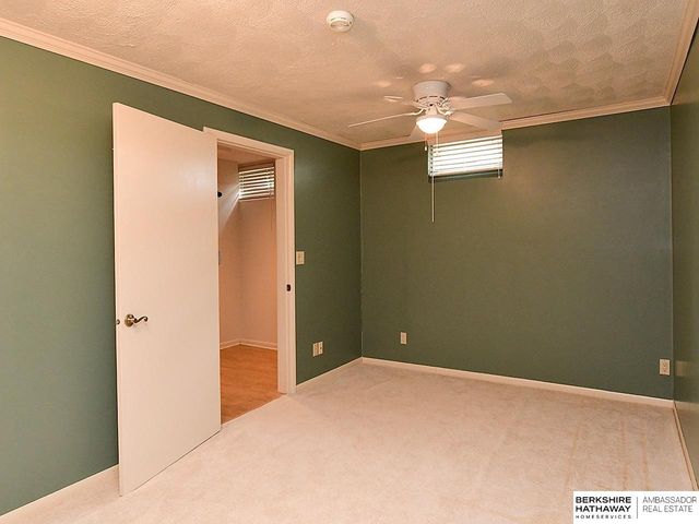 8401 S 26th Street, Bellevue, NE 68147