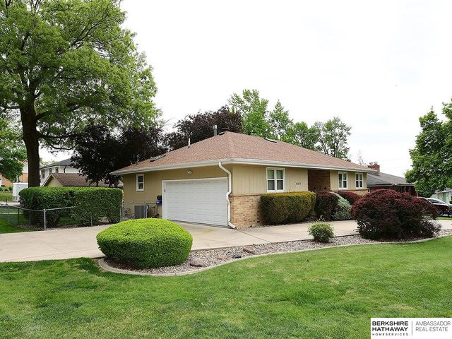 8401 S 26th Street, Bellevue, NE 68147