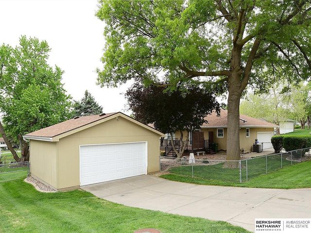 8401 S 26th Street, Bellevue, NE 68147