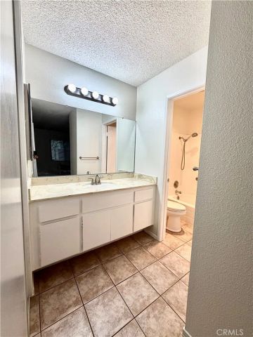 960 E Bonita 125, Pomona, CA 91767