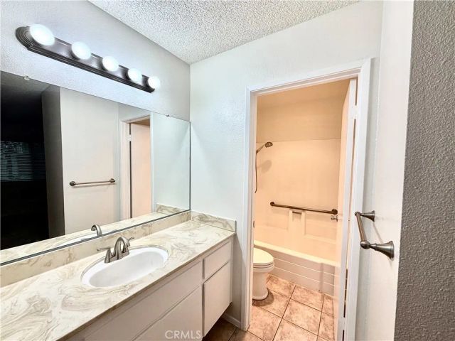 960 E Bonita 125, Pomona, CA 91767