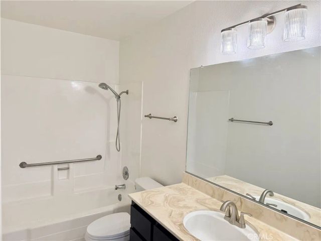 960 E Bonita 125, Pomona, CA 91767