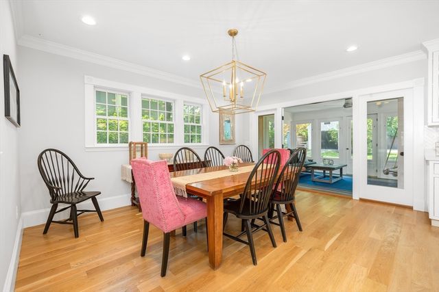 6 Leavitt St, Hingham, MA 02043