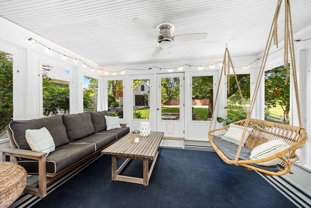 6 Leavitt St, Hingham, MA 02043