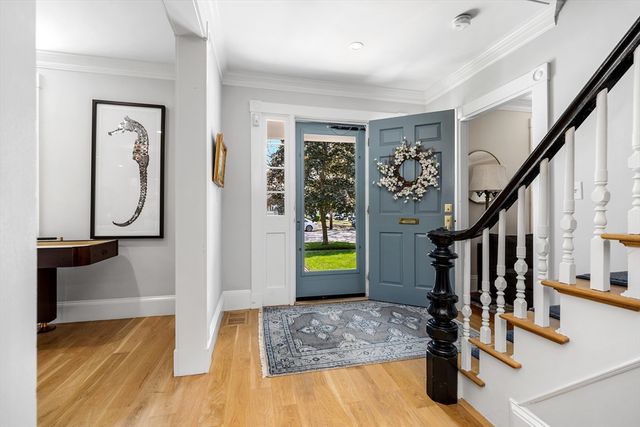 6 Leavitt St, Hingham, MA 02043