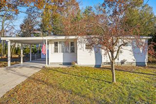 2962 Riverview Avenue, North Muskegon City, MI 49445