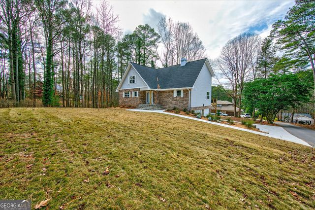 6596 Garrett Road, Buford, GA 30518