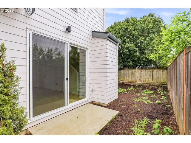 6794 Se Insley 3, Portland, OR 97206