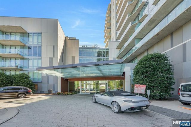 320 Adolphus Avenue 1009, Cliffside Park, NJ 07010