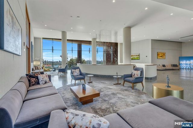 320 Adolphus Avenue 1009, Cliffside Park, NJ 07010