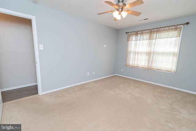 239 OAKRIDGE DR, Langhorne, PA 19047