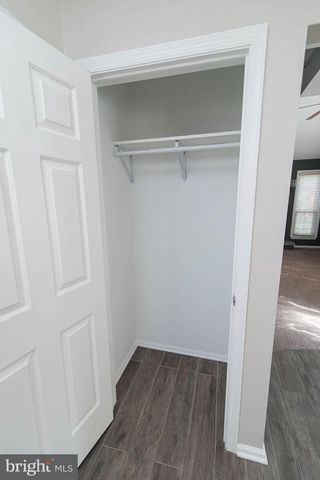 239 OAKRIDGE DR, Langhorne, PA 19047