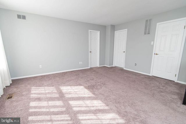 239 OAKRIDGE DR, Langhorne, PA 19047