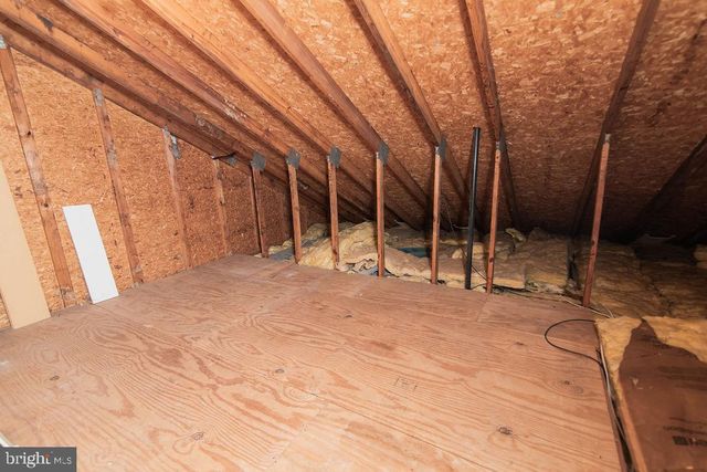 239 OAKRIDGE DR, Langhorne, PA 19047