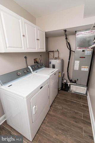 239 OAKRIDGE DR, Langhorne, PA 19047