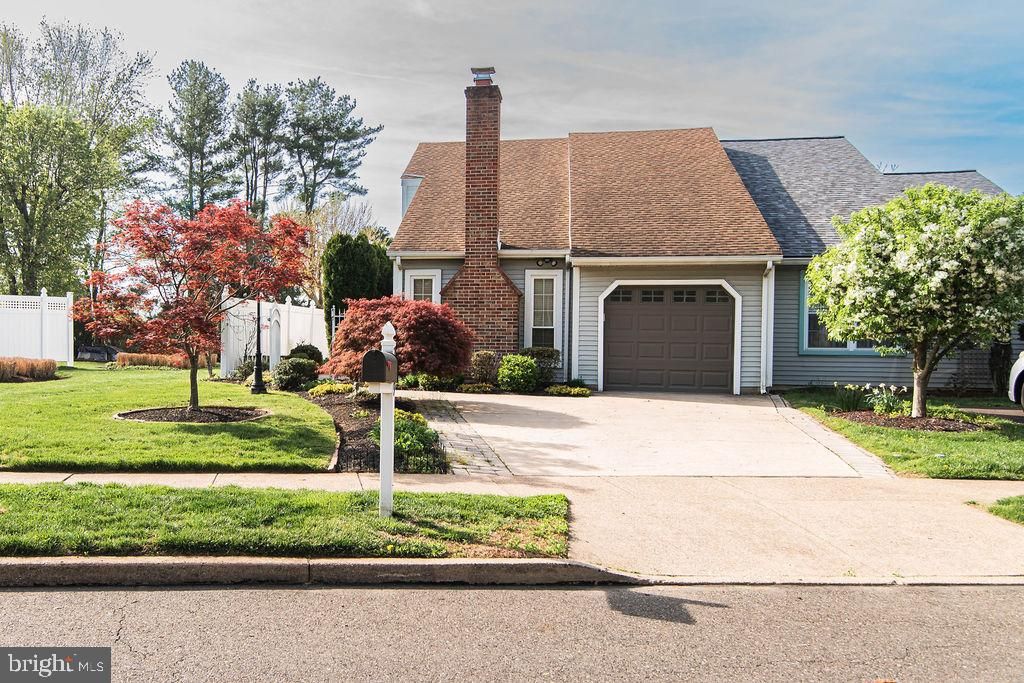 239 OAKRIDGE DR, Langhorne, PA 19047