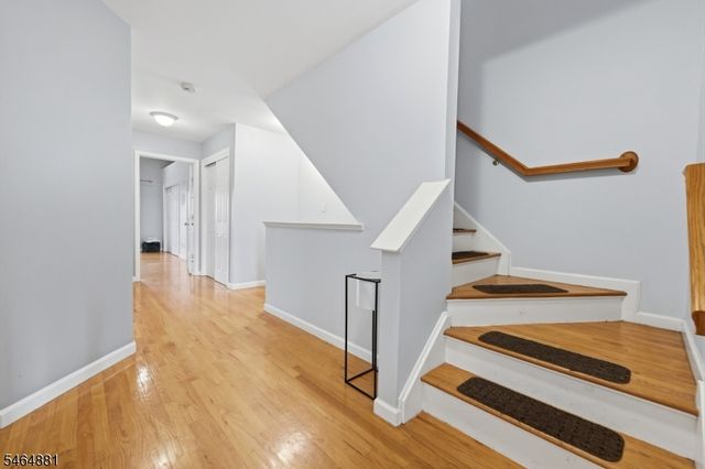 7 Harbor Front Ct. Unit C7, Elizabeth City, NJ 07206