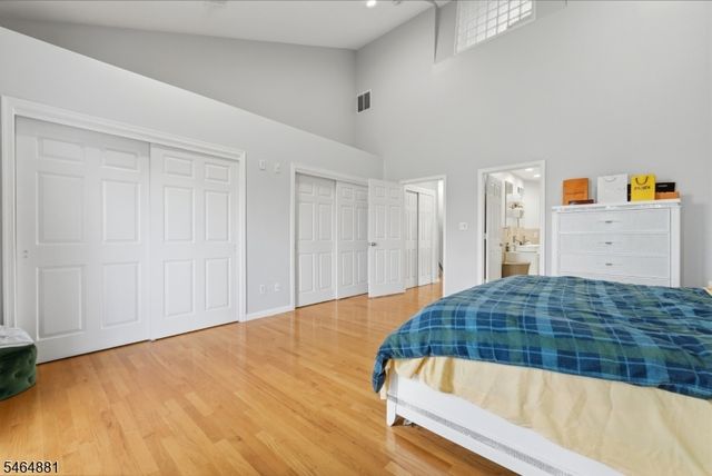 7 Harbor Front Ct. Unit C7, Elizabeth City, NJ 07206