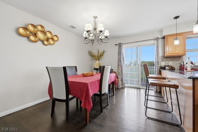 7 Harbor Front Ct. Unit C7, Elizabeth City, NJ 07206