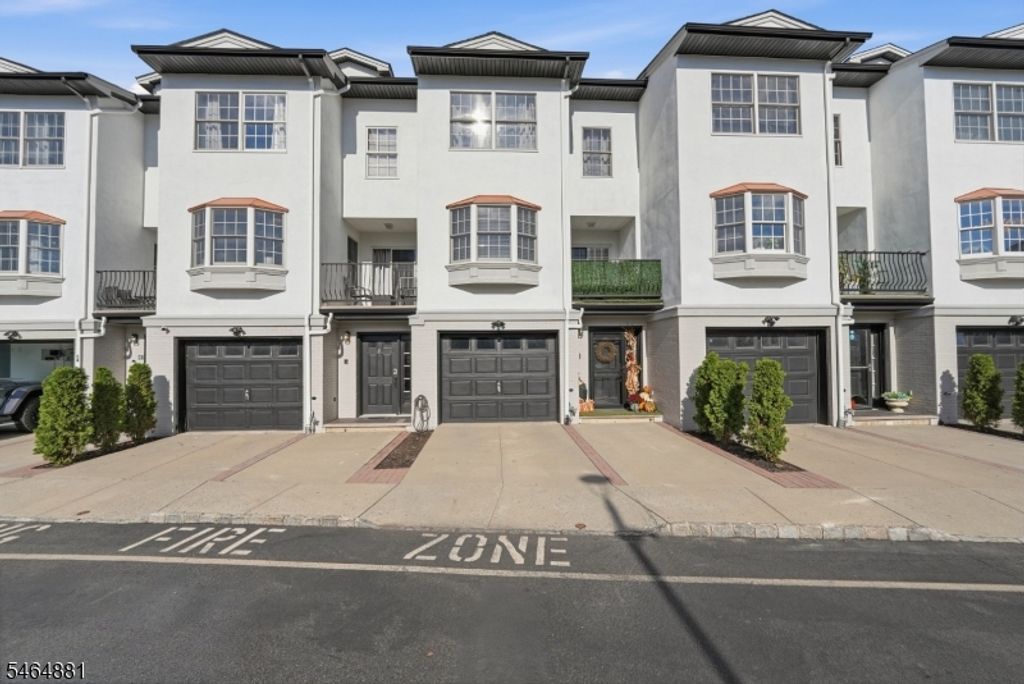 7 Harbor Front Ct. Unit C7, Elizabeth City, NJ 07206 — photo 2