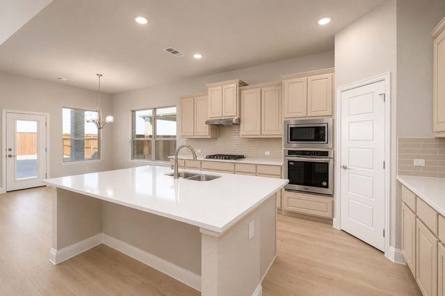 1414 Colorado Road, Van Alstyne, TX 75495