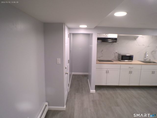 114 -116 B Laurel Place, Bridgeport, CT 06604