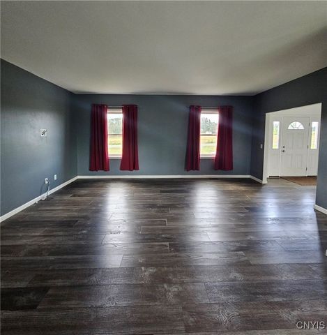 6709 Lowell Road, Westmoreland, NY 13440