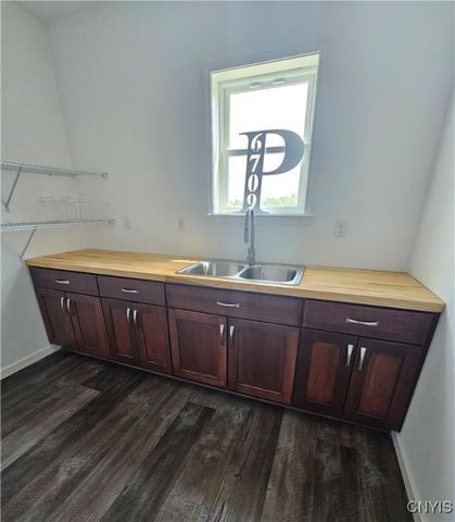 6709 Lowell Road, Westmoreland, NY 13440