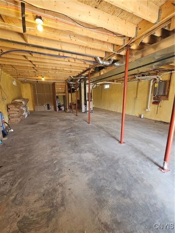 6709 Lowell Road, Westmoreland, NY 13440