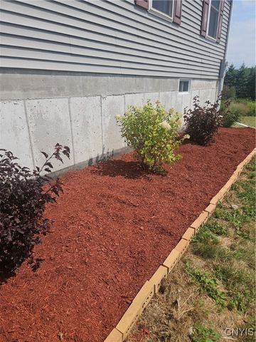 6709 Lowell Road, Westmoreland, NY 13440