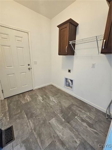 6709 Lowell Road, Westmoreland, NY 13440