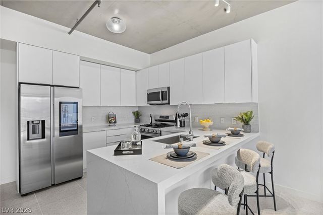 353 East Bonneville Avenue 421, Las Vegas, NV 89101
