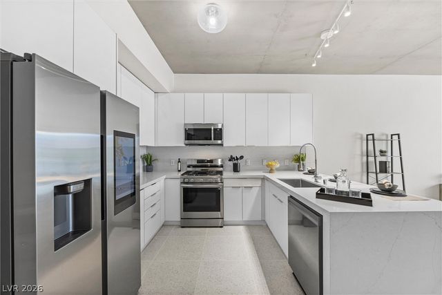 353 East Bonneville Avenue 421, Las Vegas, NV 89101