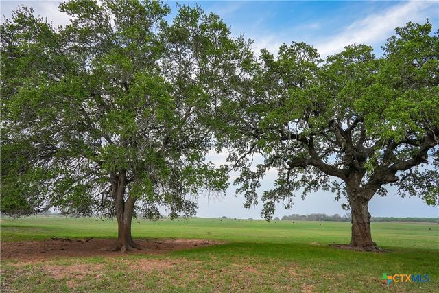 TBD County Road 404, Floresville, TX 78114