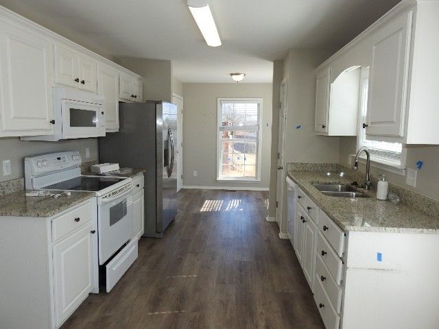 131 Overlook Pl, Columbia, TN 38401