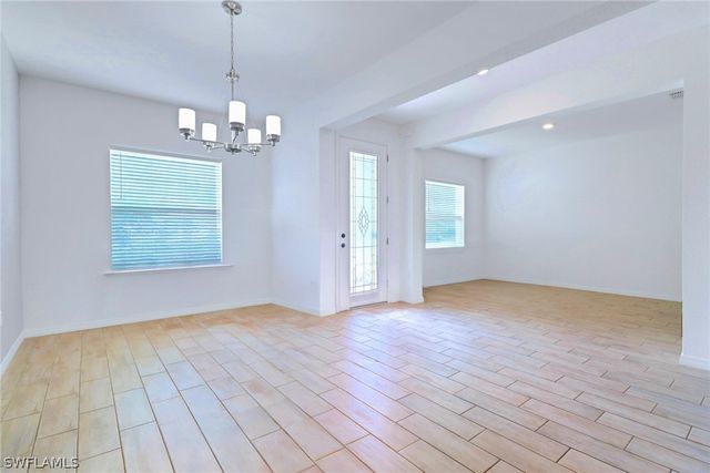 2118 SW 25th TER, Cape Coral, FL 33914