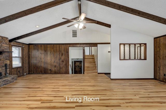 3839 N Stewart Avenue, Springfield, MO 65803