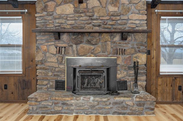 3839 N Stewart Avenue, Springfield, MO 65803