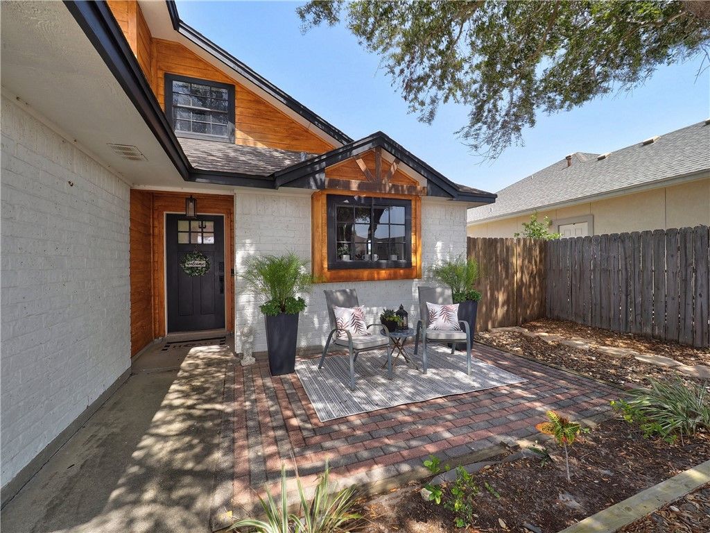 13938 WINDJAMMER Dr, Corpus Christi, TX 78418 — photo 2