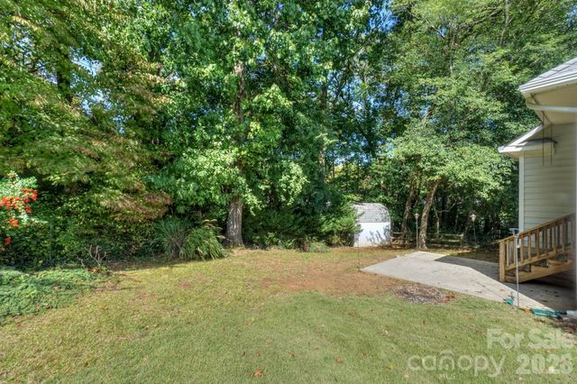 2485 Acadia Court, Kannapolis, NC 28083