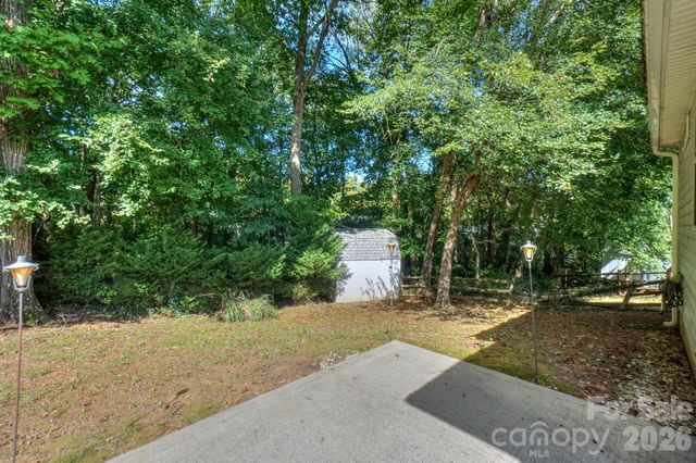 2485 Acadia Court, Kannapolis, NC 28083