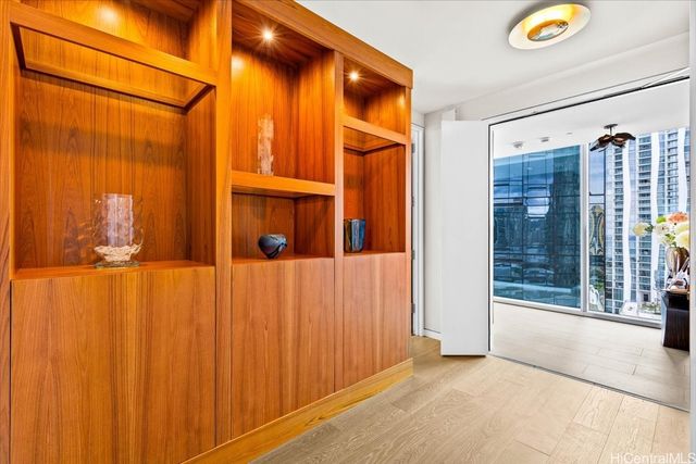 1118 Ala Moana Boulevard 1606, Honolulu, HI 96814