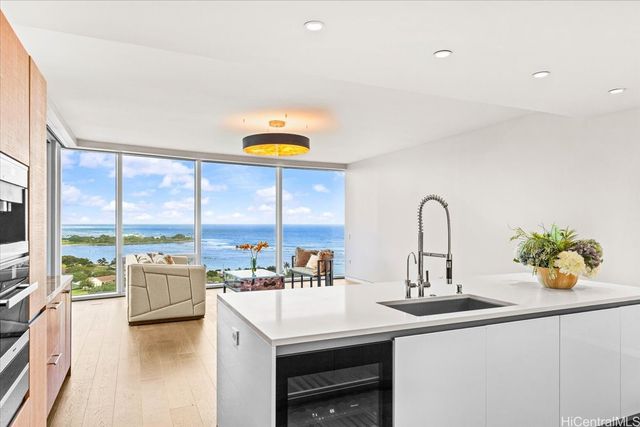 1118 Ala Moana Boulevard 1606, Honolulu, HI 96814