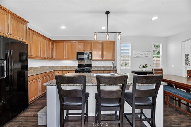 35715 Plume Ln, Murrieta, CA 92562