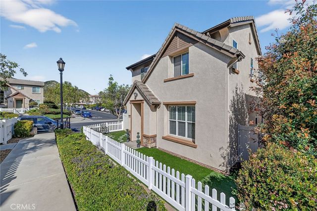 35715 Plume Ln, Murrieta, CA 92562