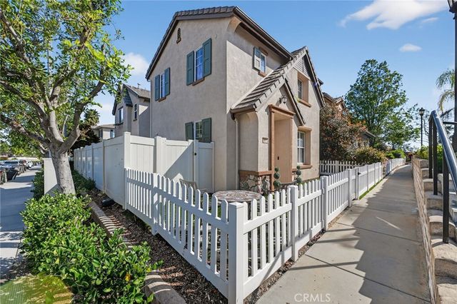 35715 Plume Ln, Murrieta, CA 92562