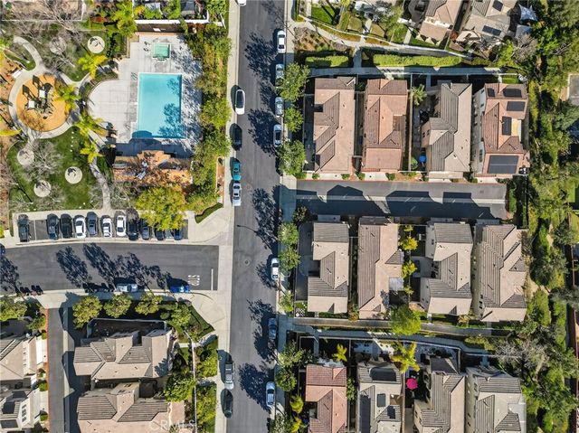 35715 Plume Ln, Murrieta, CA 92562