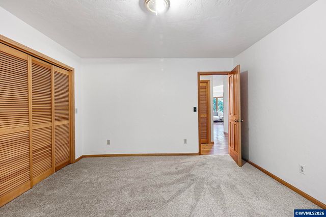 7210 NW Grandview Dr, Corvallis, OR 97034